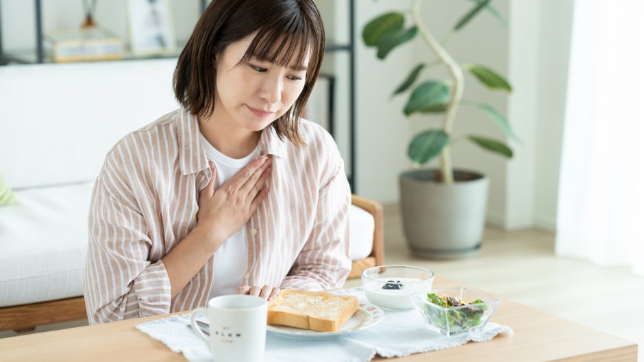 胸やけ・胃もたれ．．．原因は「胃食道逆流症」かも